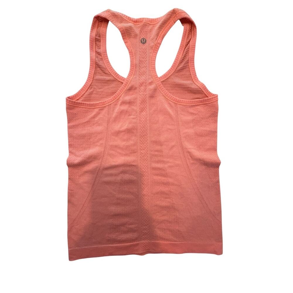 Lululmeon Racerback/Peach Tank Size 4 Womens Yoga